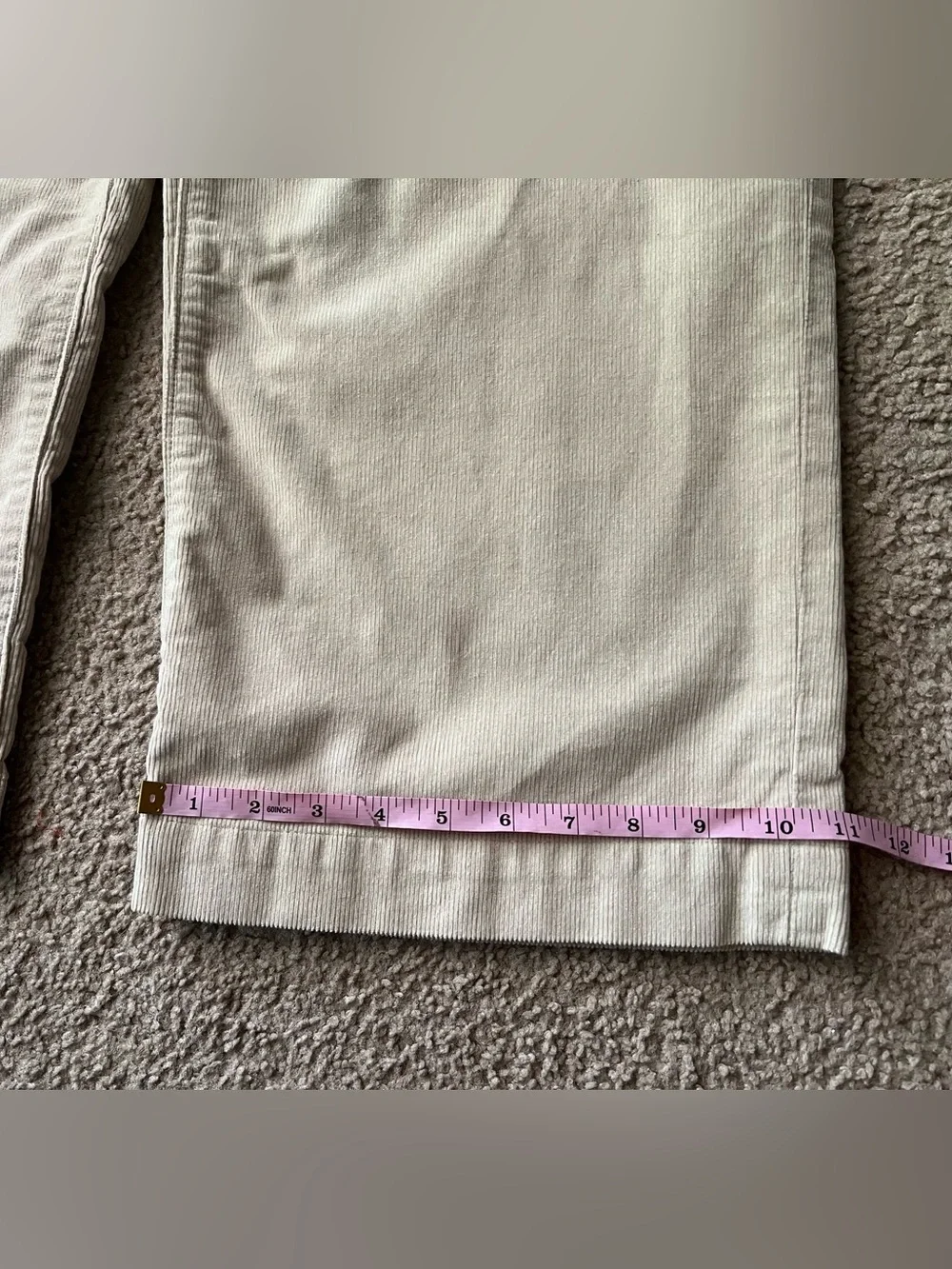 Patagonia Women's Sz 8 Stand Up Cropped Corduroy Overalls in Beige/Tan Wide Leg